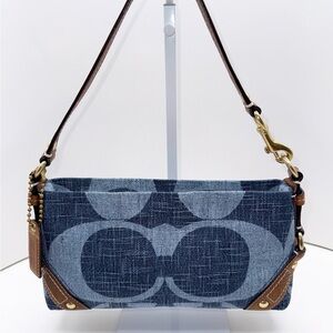 💙🩵 NWOT COACH SIGNATURE DENIM MINI CARLY BAG!! HIGHLY SOUGHT AFTER! 🩵💙